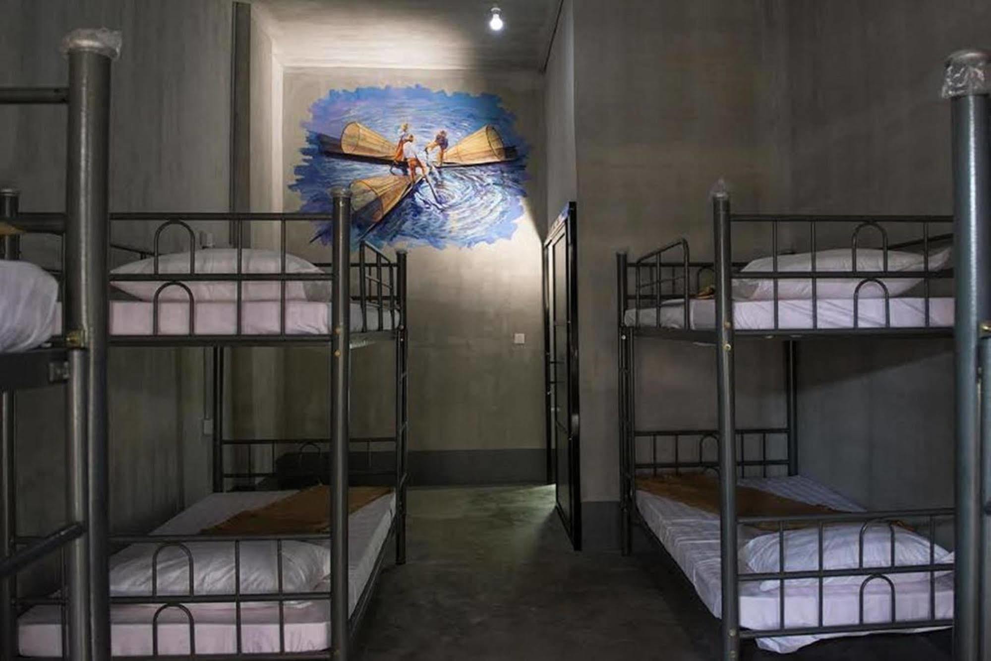יאנגון Shwe Yo Vintage Hostel מראה חיצוני תמונה